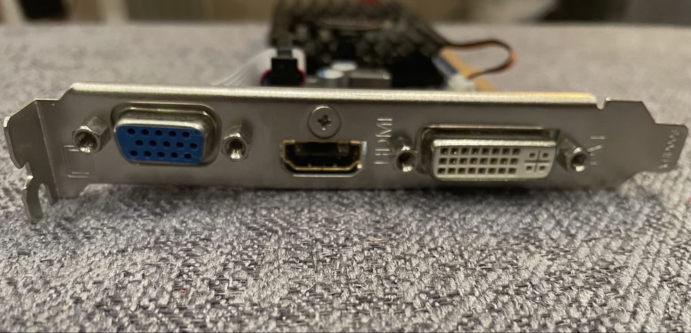 Placa gráfica Gigabyte GeForce 210 1GB DDR3 (modelo GV-N210SL-1GI)