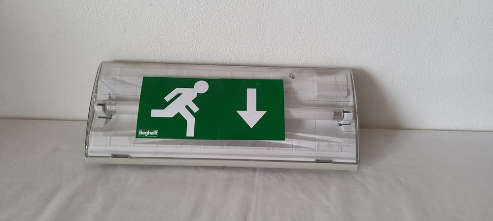 Lâmpada de Emergência