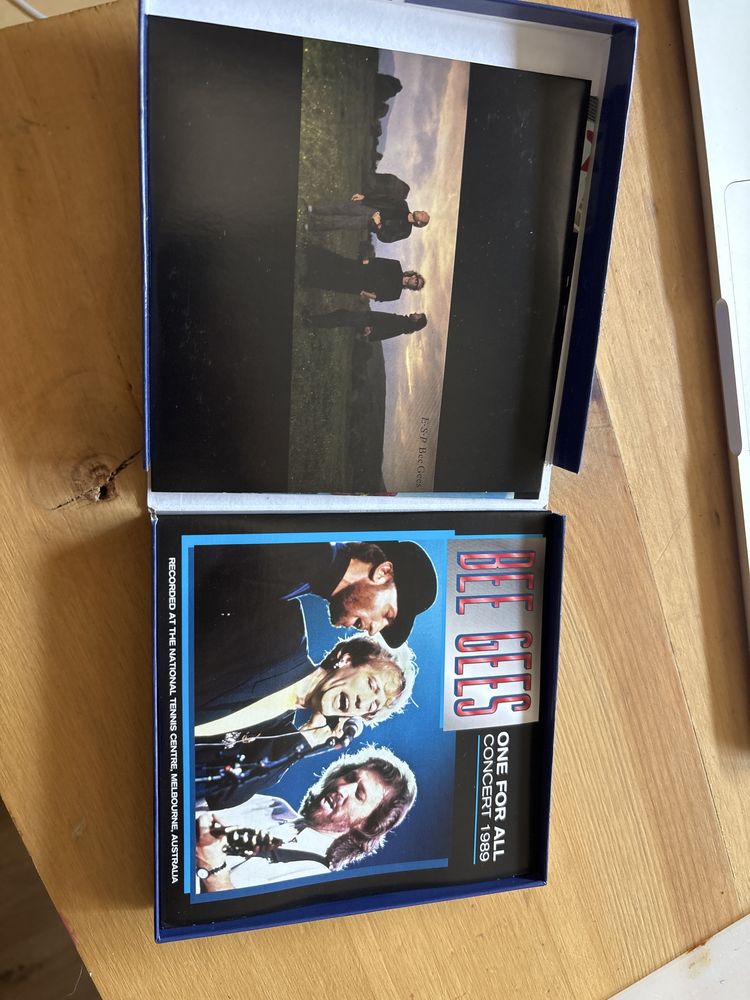 Caixa de Cds Bee Gees