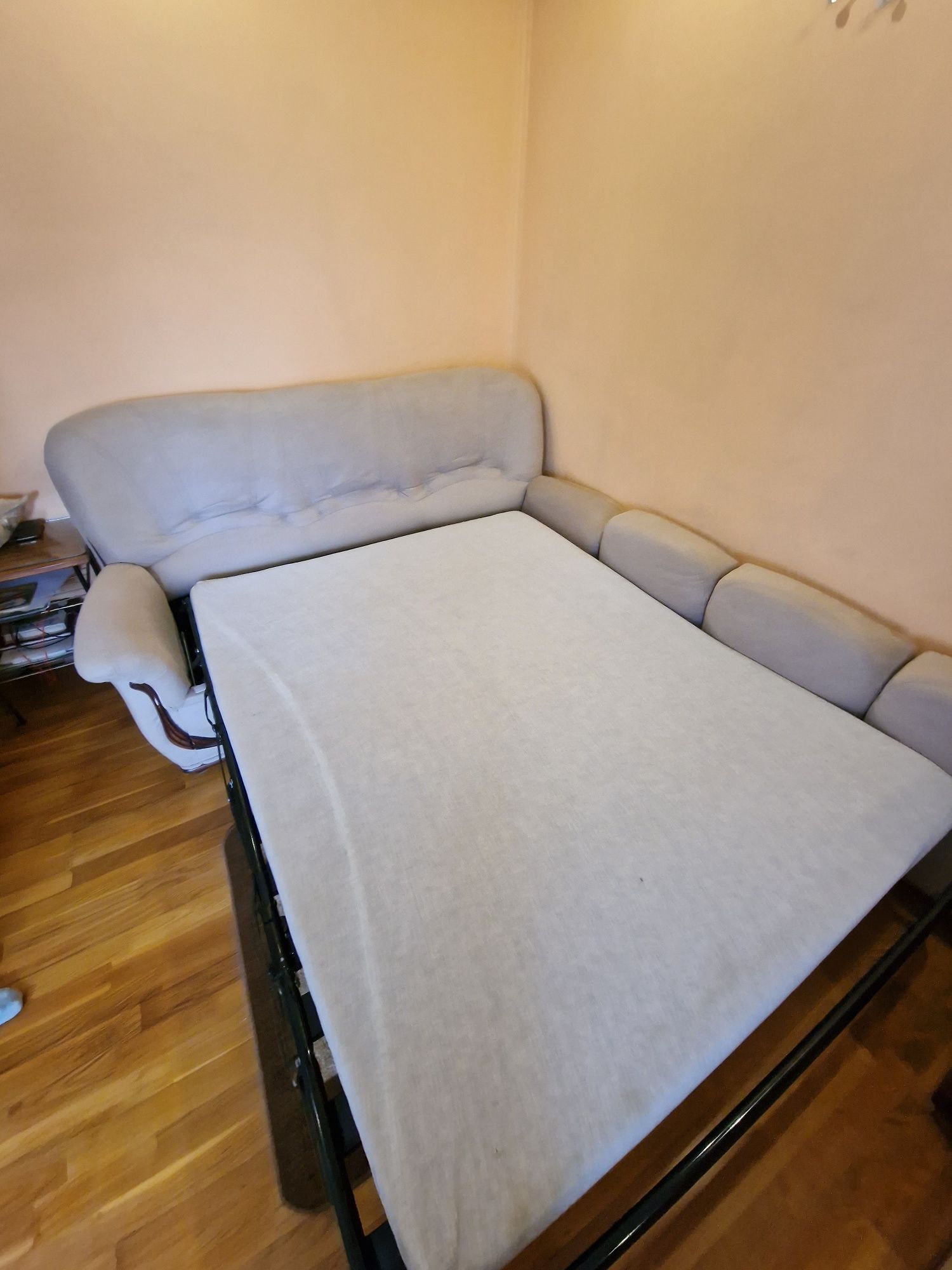 Sofa/ wersalka z funkcją spania vox 300zl