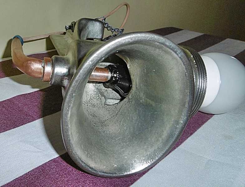 Lampa kreatywna - maszynka " nr. 8 "