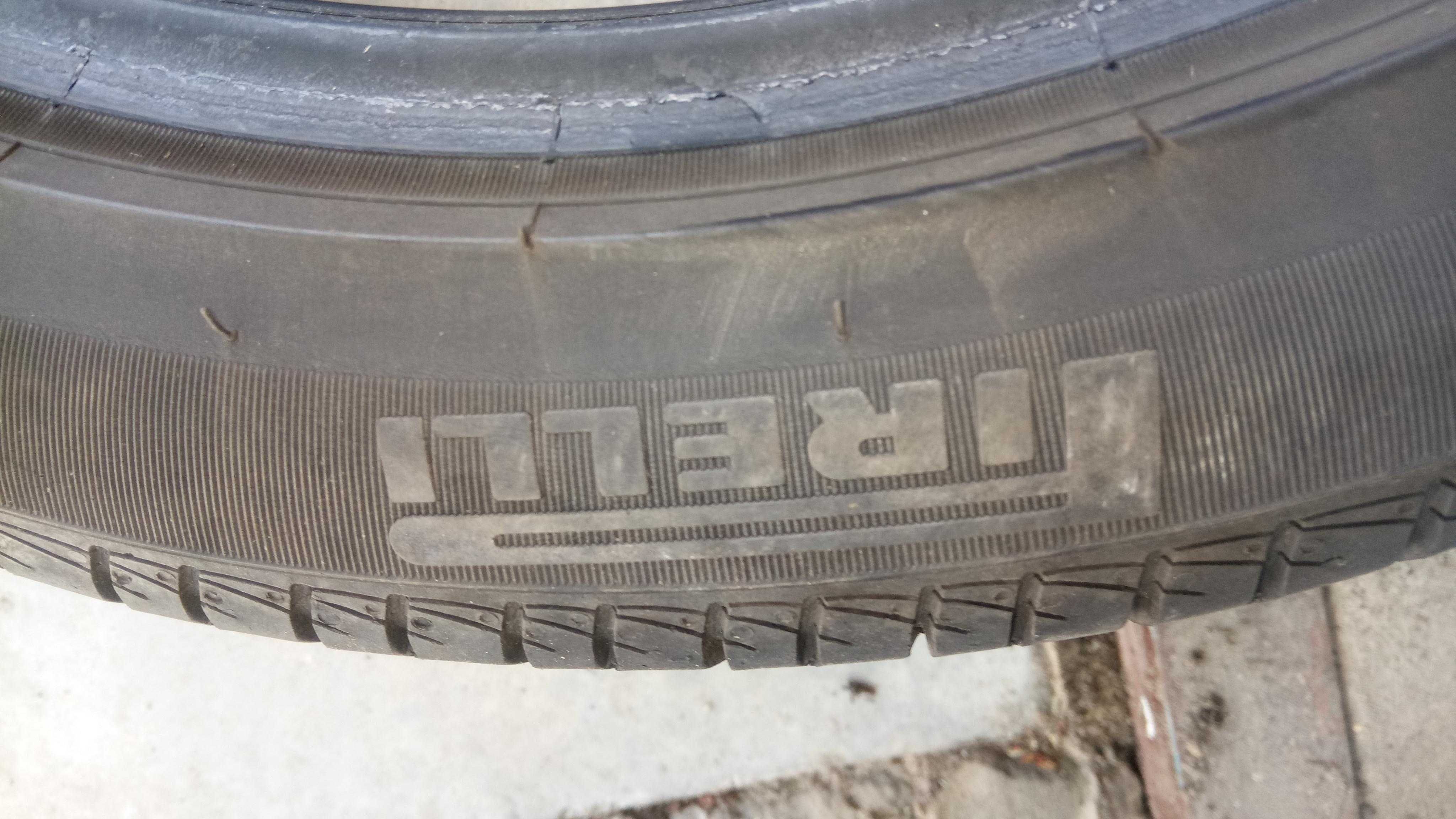 Шини б/у 215/45 R17 Pirelli Powergy 215/45 R17 91Y - 4шт Продам