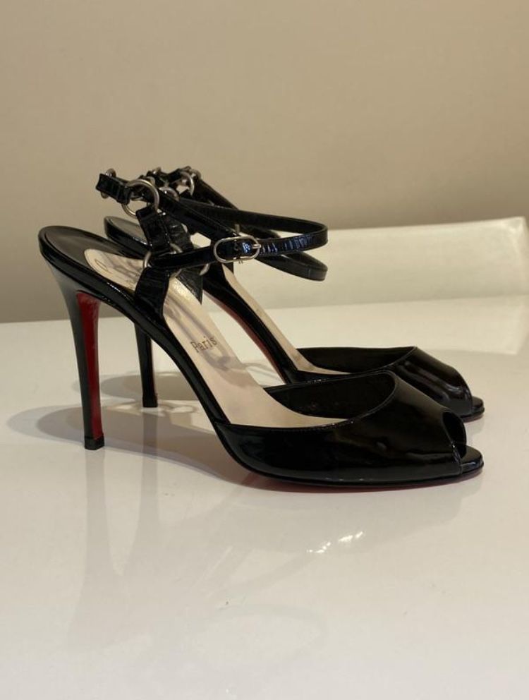 Christian Louboutin-оригінал босоніжки