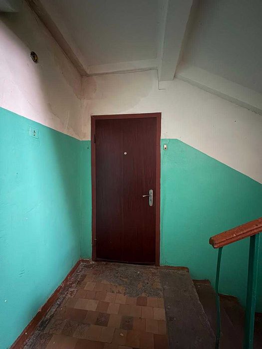 Продається 3-кімнатна квартира з автономним опаленням у селищі Нове!