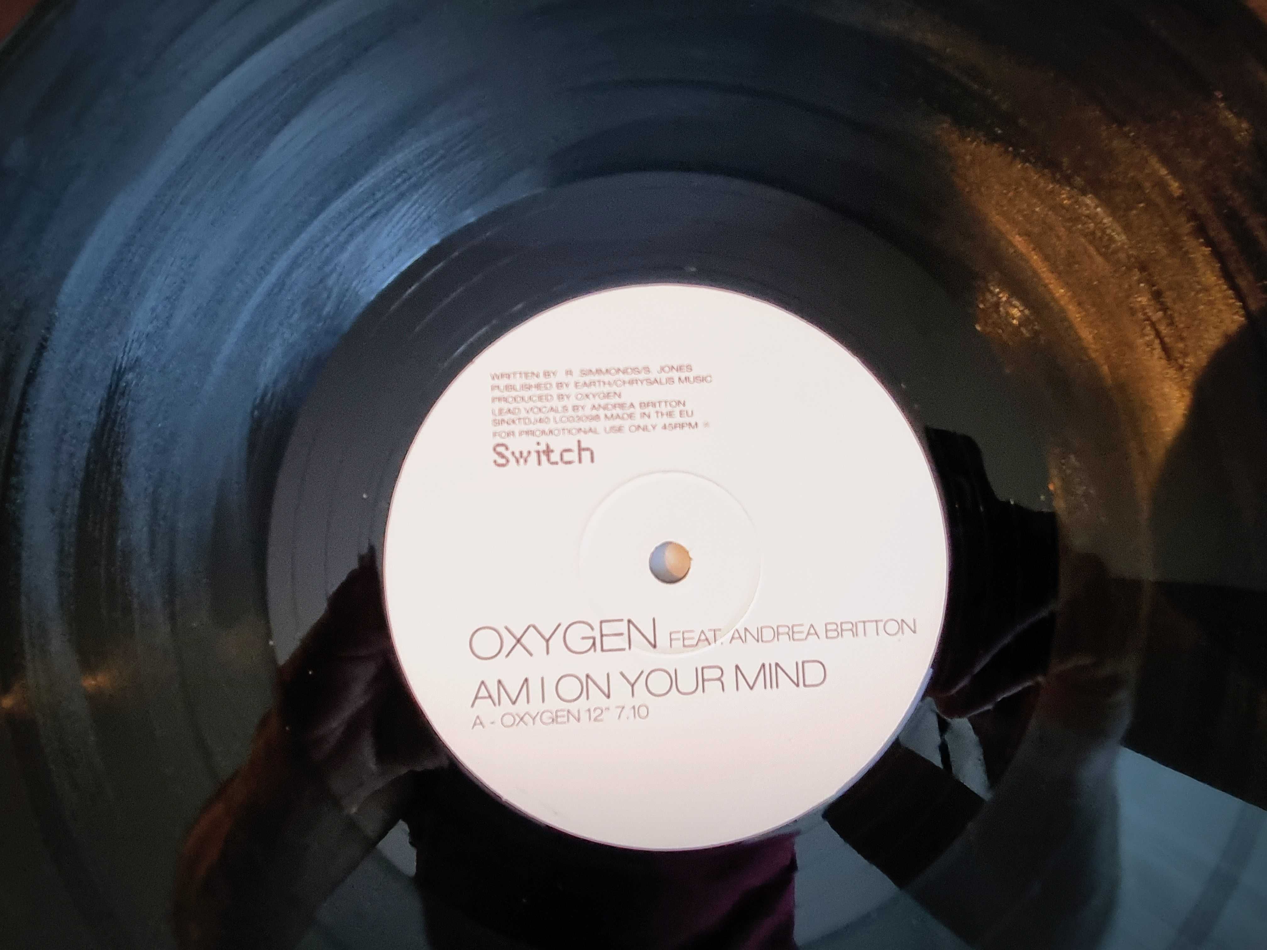 Oxygen Feat. Andrea Britton - Am I On Your Mind - płyta winylowa
