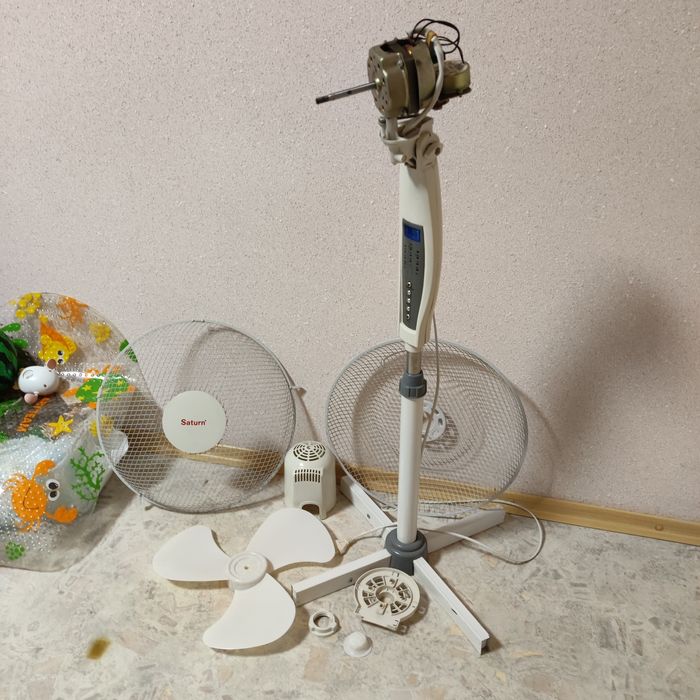 Вентилятор Saturn модель ST - FN 8261  на запчасти