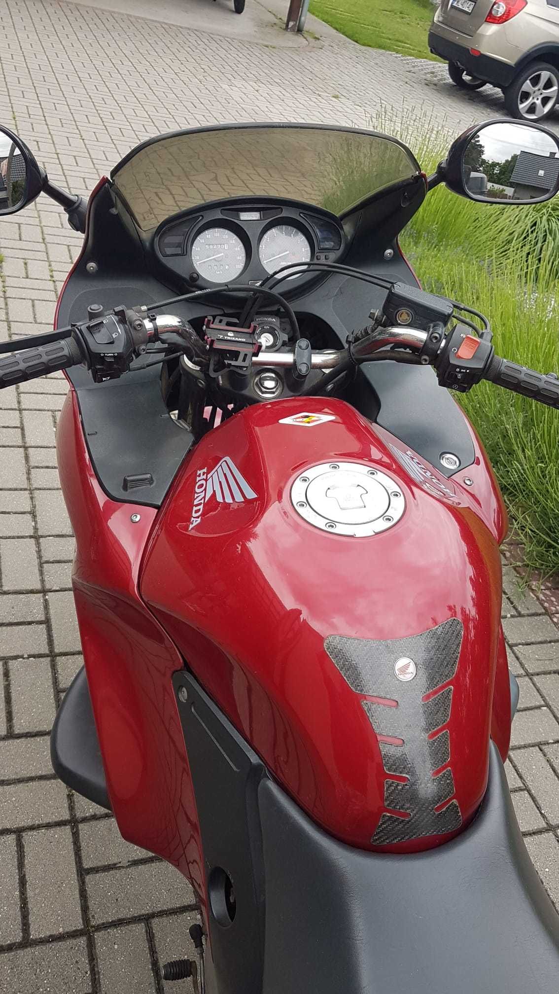 Motocykl motor Honda deavile 2003 z kuframi