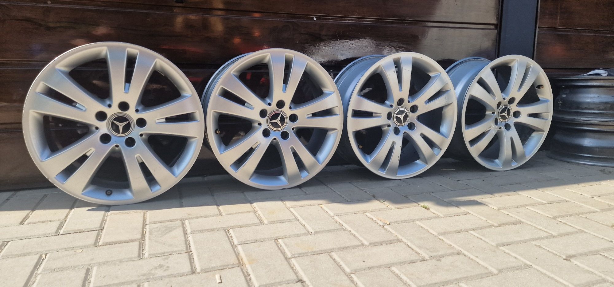 Felgi Aluminiowe Mercedes C-Klasa W-204-R17 5x112 ET47-7.5J