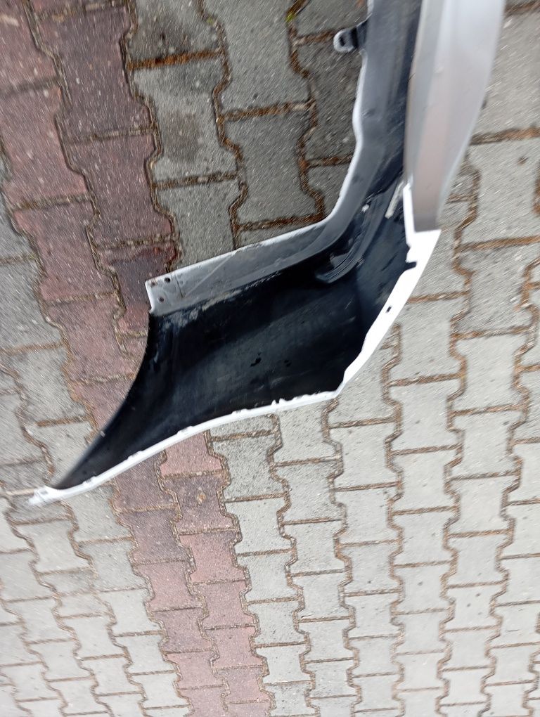 Zderzak tył tylny Toyota Corolla XI 11 E16 E18 Sedan Oryginał