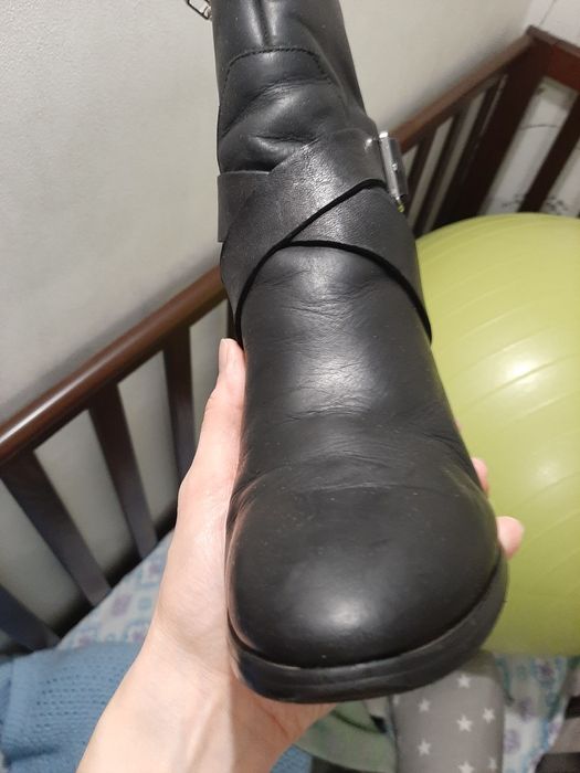 Черевики ботинки жіночі шкіряні 38-39, 25,5см,демі ботильоны каблук