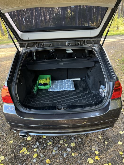 Продам BMW E91 320D N47