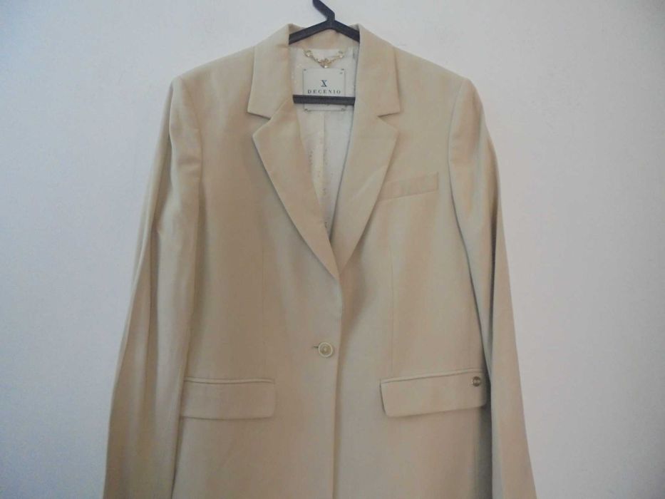 Blazer de senhora da marca DECENIO
