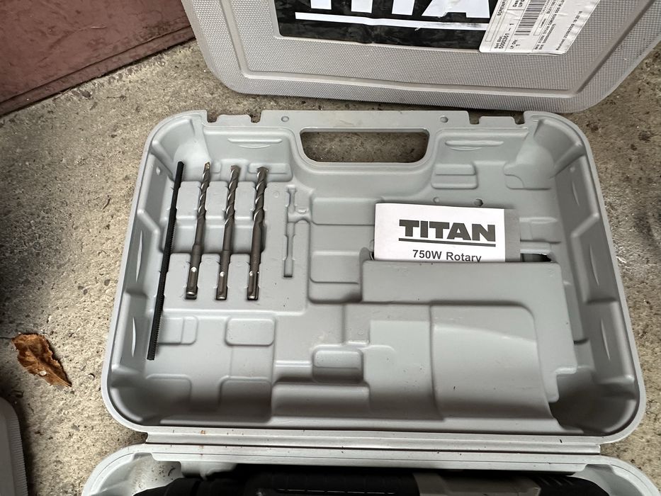Перфоратор Titan 750в