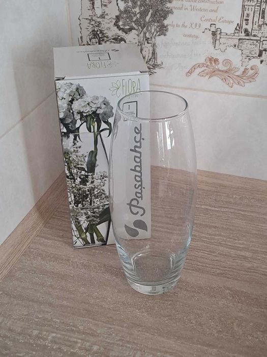 Ваза стеклянная 26см