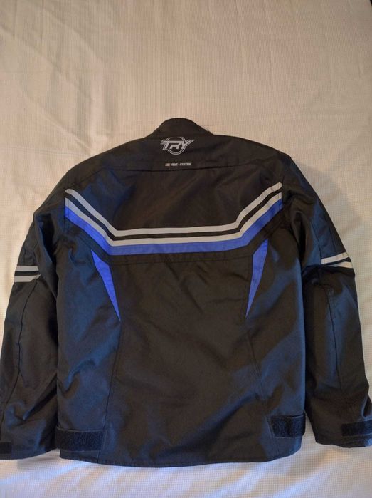 Vários artigos MOTARD, usados como novos e outros novos.