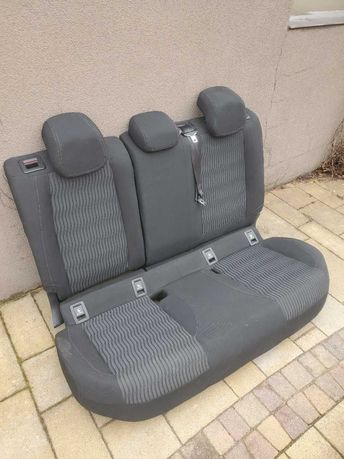 Tylna kanapa Peugeot 308 Hatchback – Isofix, bardzo dobry stan