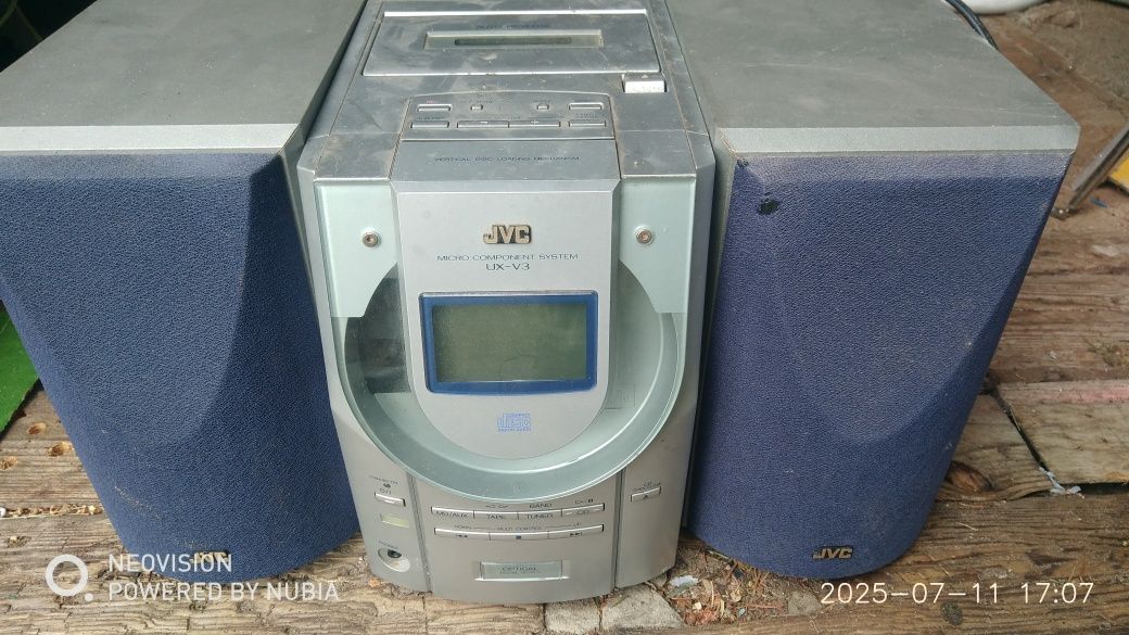Wieża JVC ux-v3 z kolumnami