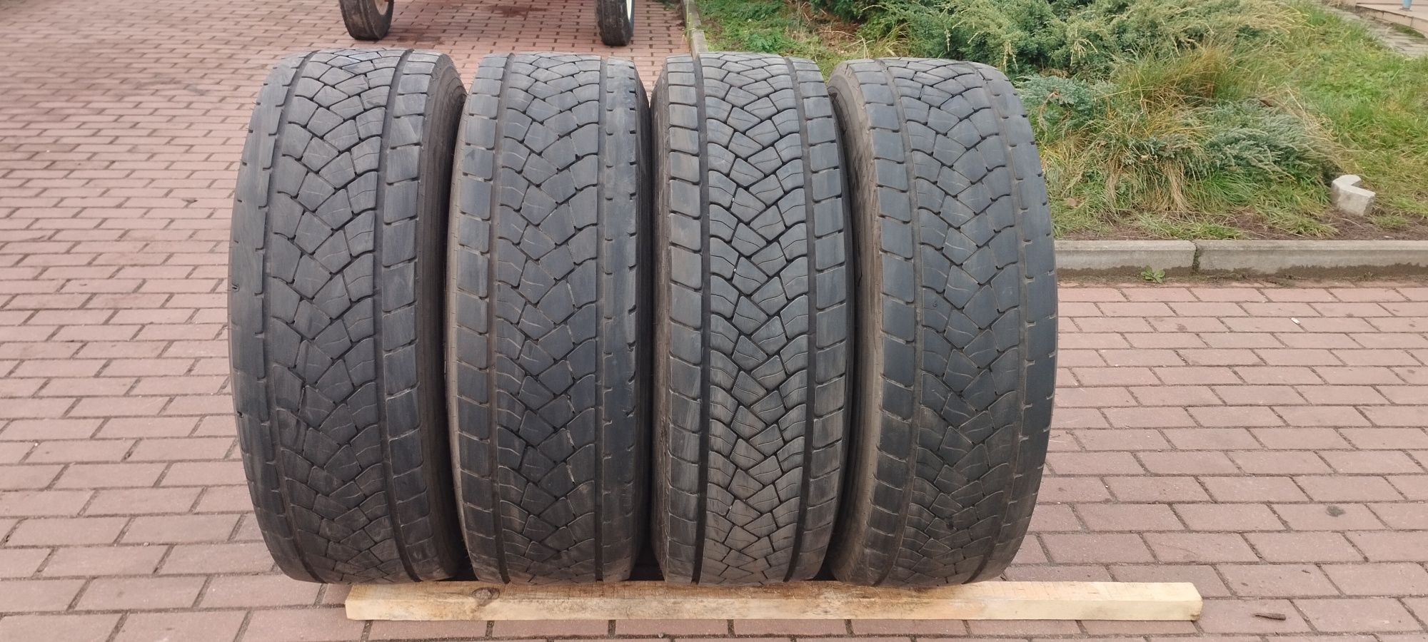 Dunlop 305/70R19.5, 2022r, 10mm, bezNapraw, 305/70/19.5, Wysyłka