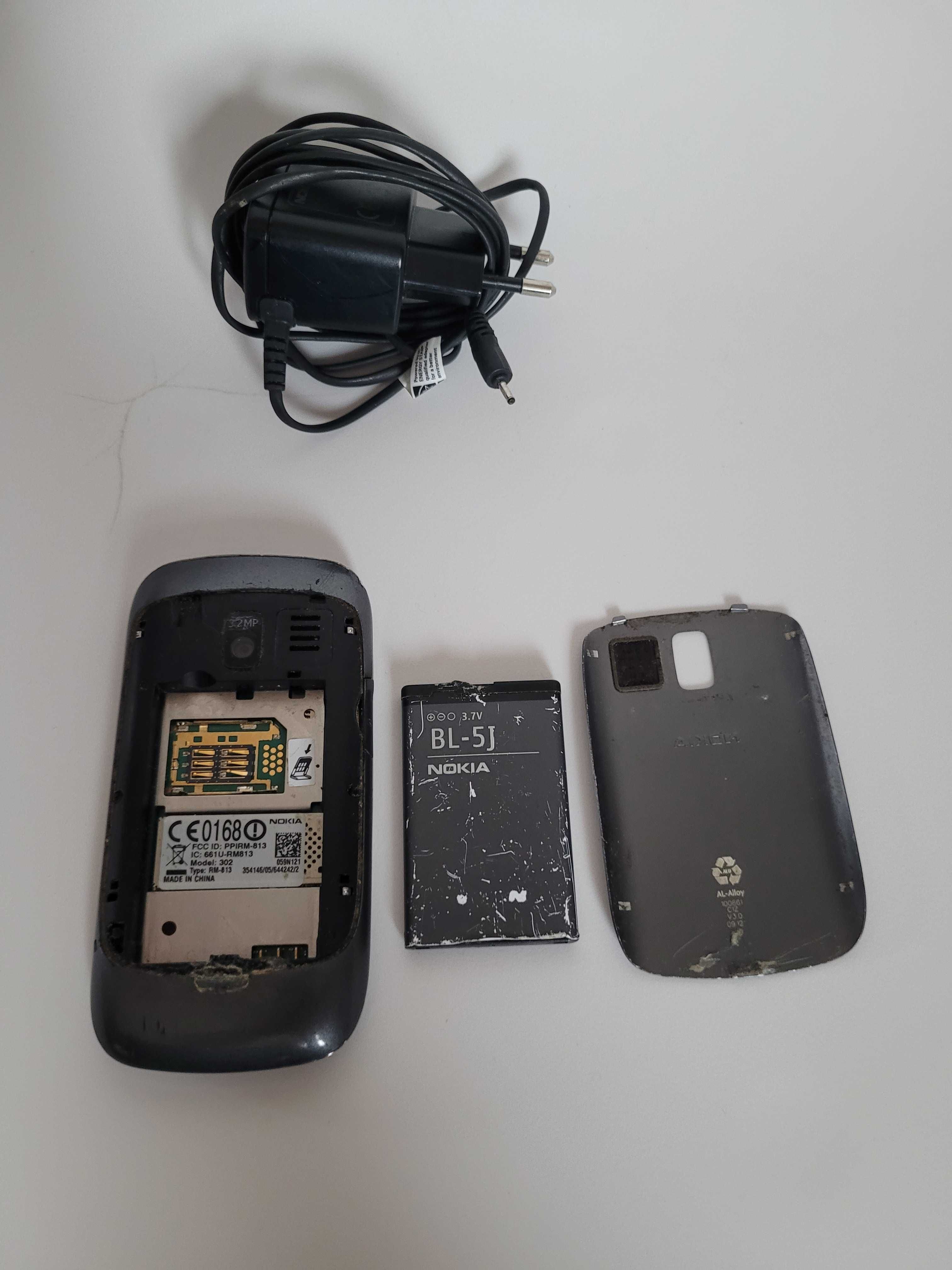 Nokia 302 + ładowarka i bateria