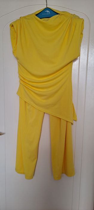 Komplet asymetryczny żółty w prążek L