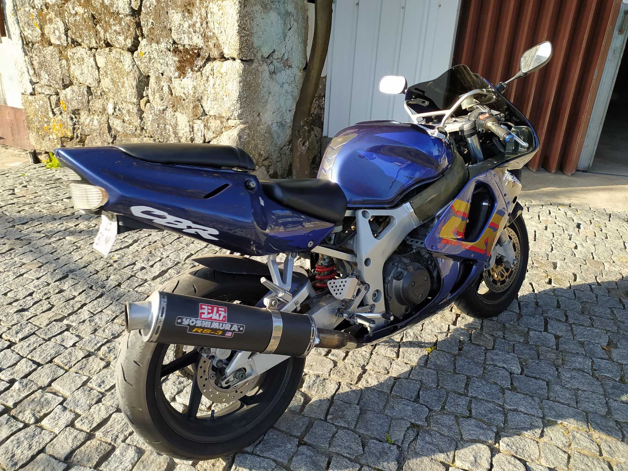 honda cbr 919 fierblade