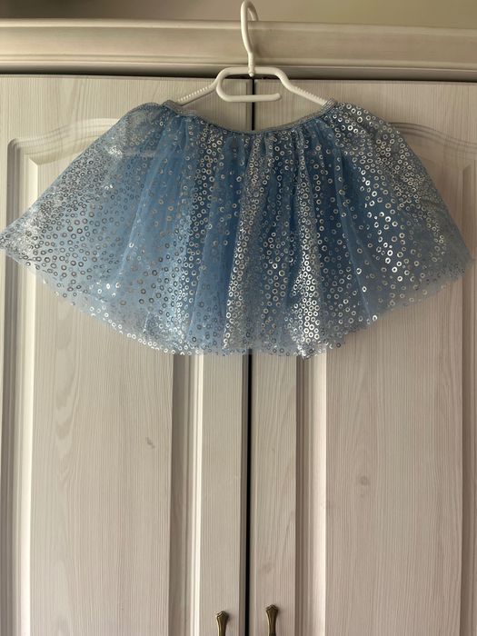 Niebieska błękitna tiulowa spódniczka w srebrne kółeczka HM116/122/128