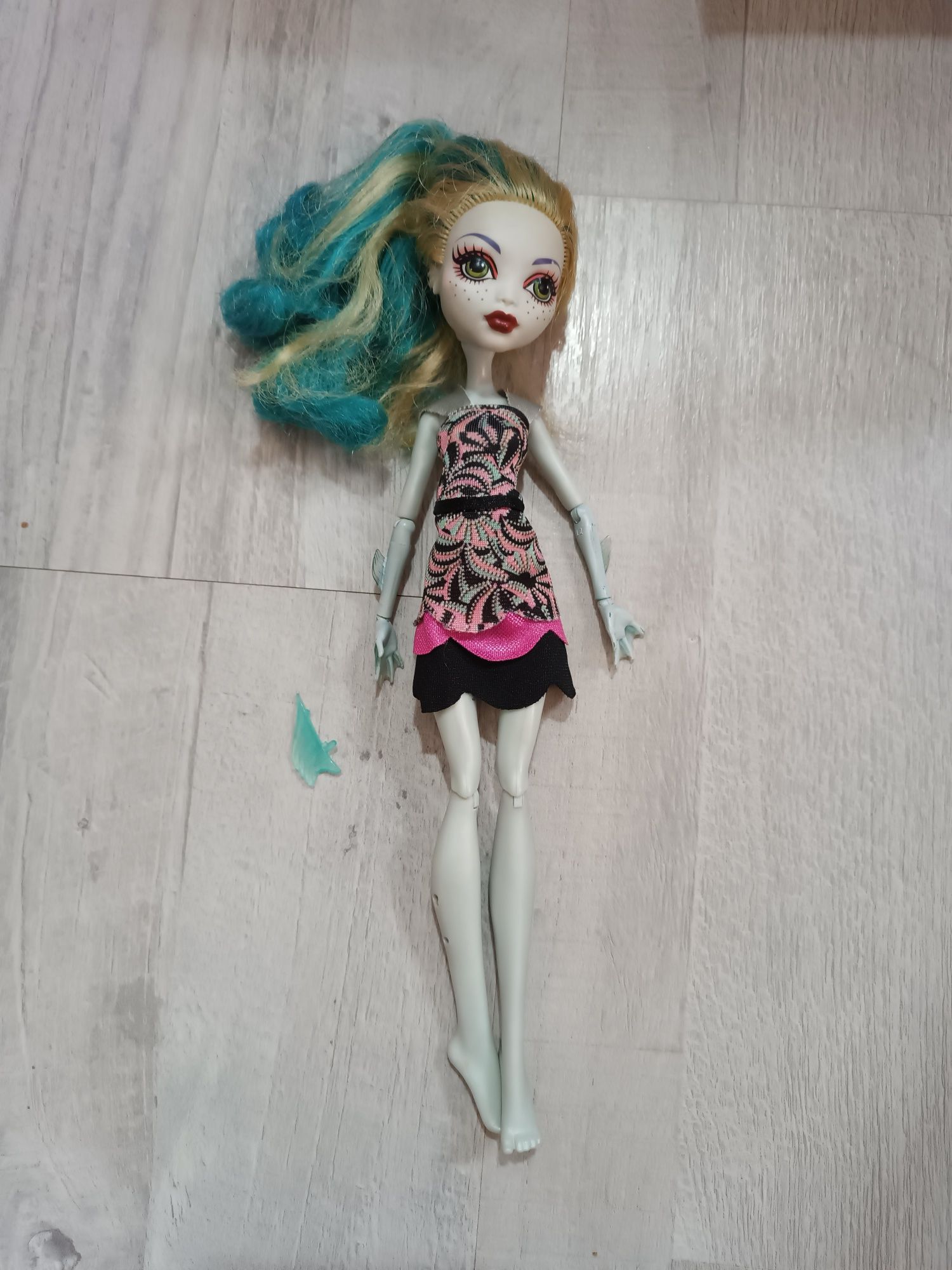 lalka monster high laguna