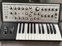 Syntezator analogowy Moog SubPhatty