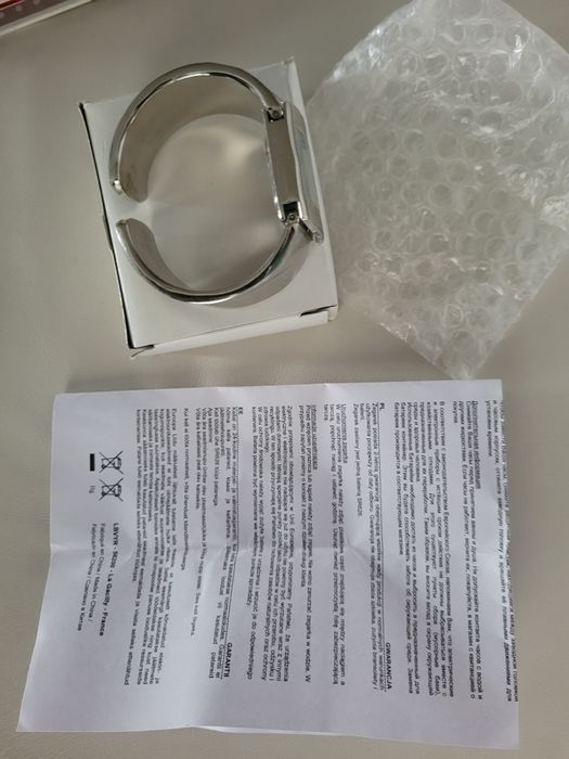 Zegarek na rękę z bransoletą