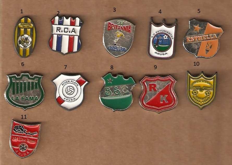 Pins de Clubes de futebol Bahamas - Panamá - Belize - Suriname, outros