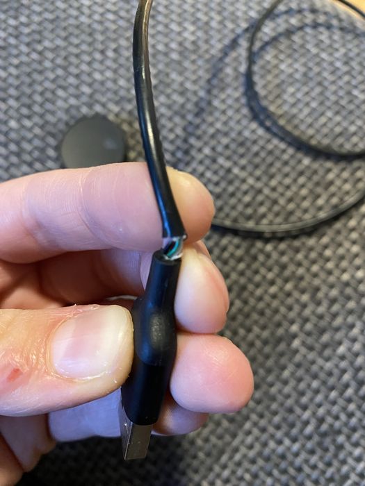 Samsung Galaxy Watch Active z 3 paskami i ładowarką