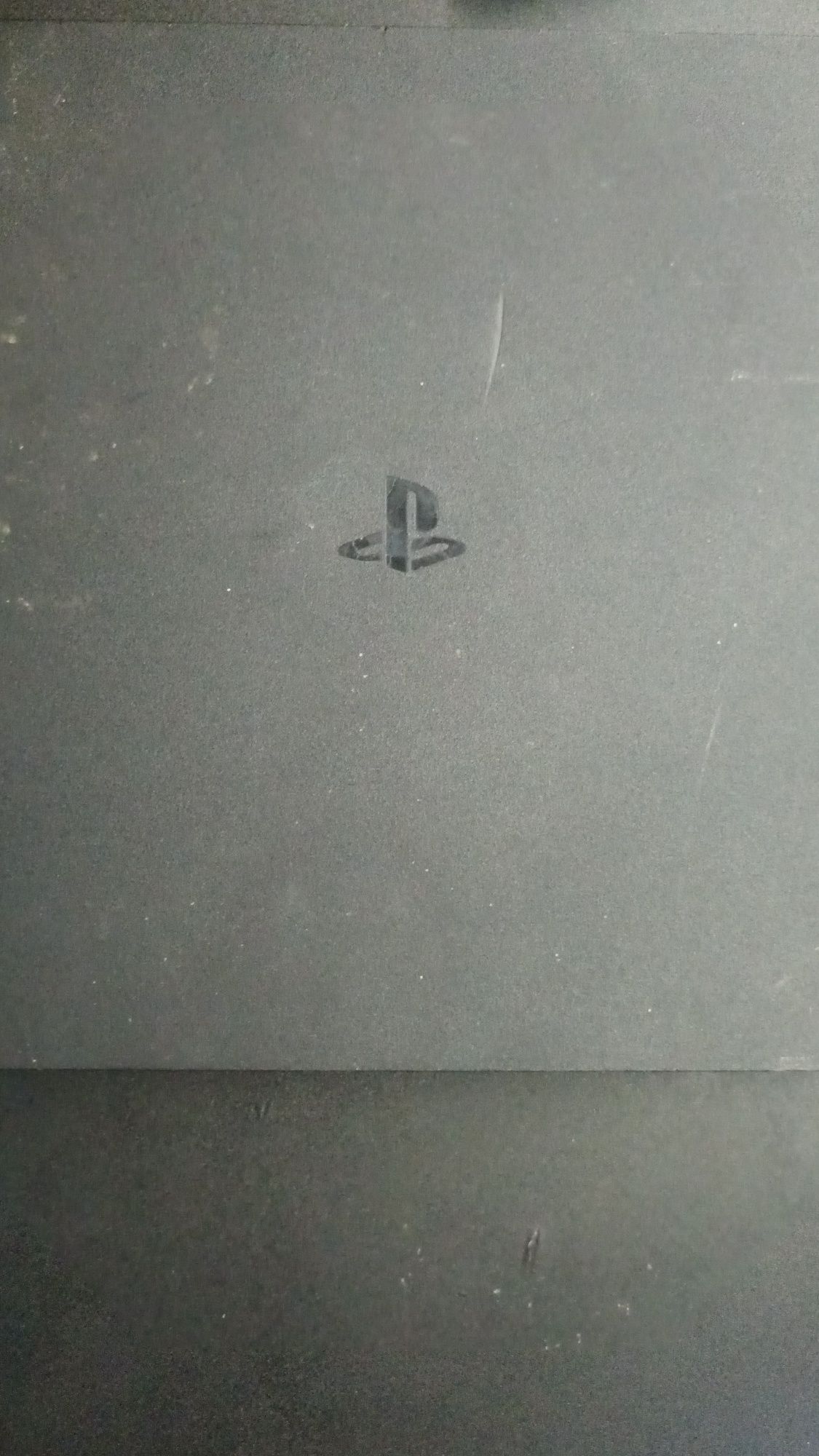 Vendo ps4 slim usada
