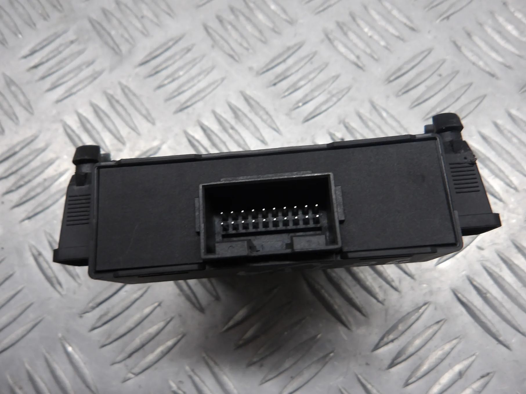 VW JETTA V 05-10 MODUŁ STEROWNIK GATEWAY 1K0907530L