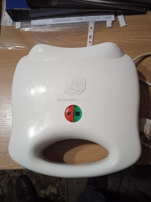 Вафельниця для випікання