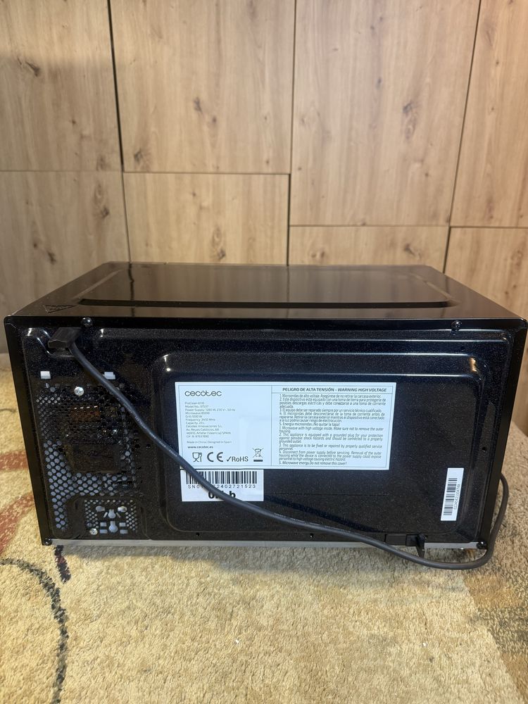 Kuchenka mikrofalowa CECOTEC PROCLEAN 6110