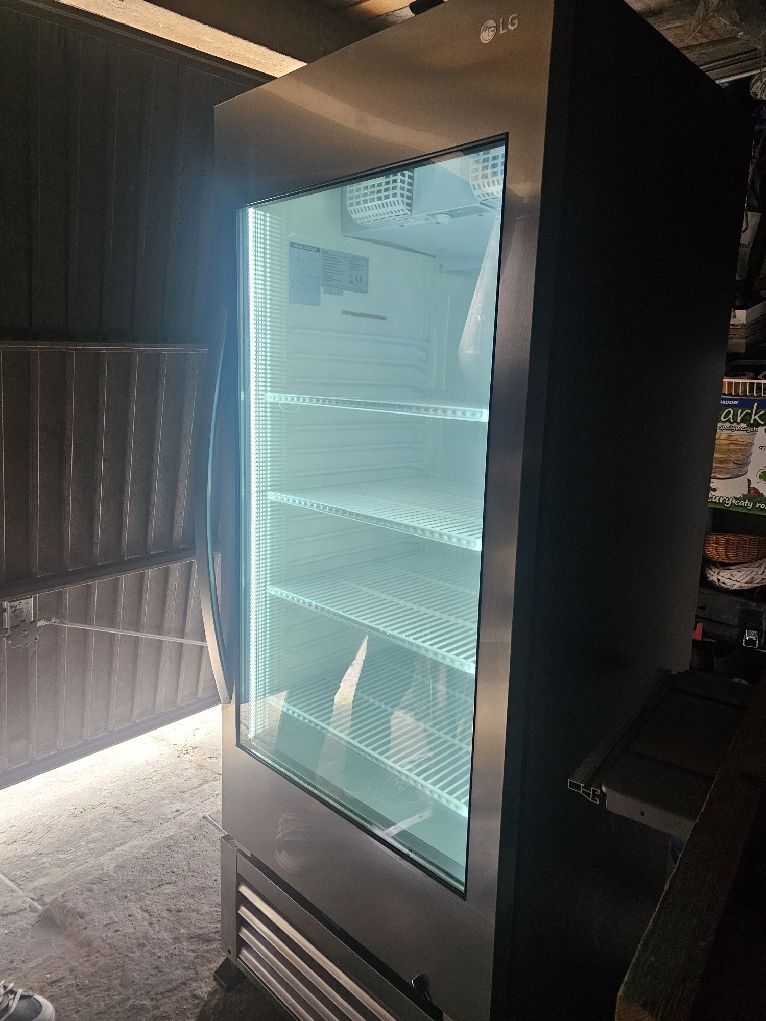 Chłodziarka Lg model 49wec.Szyba z animacją