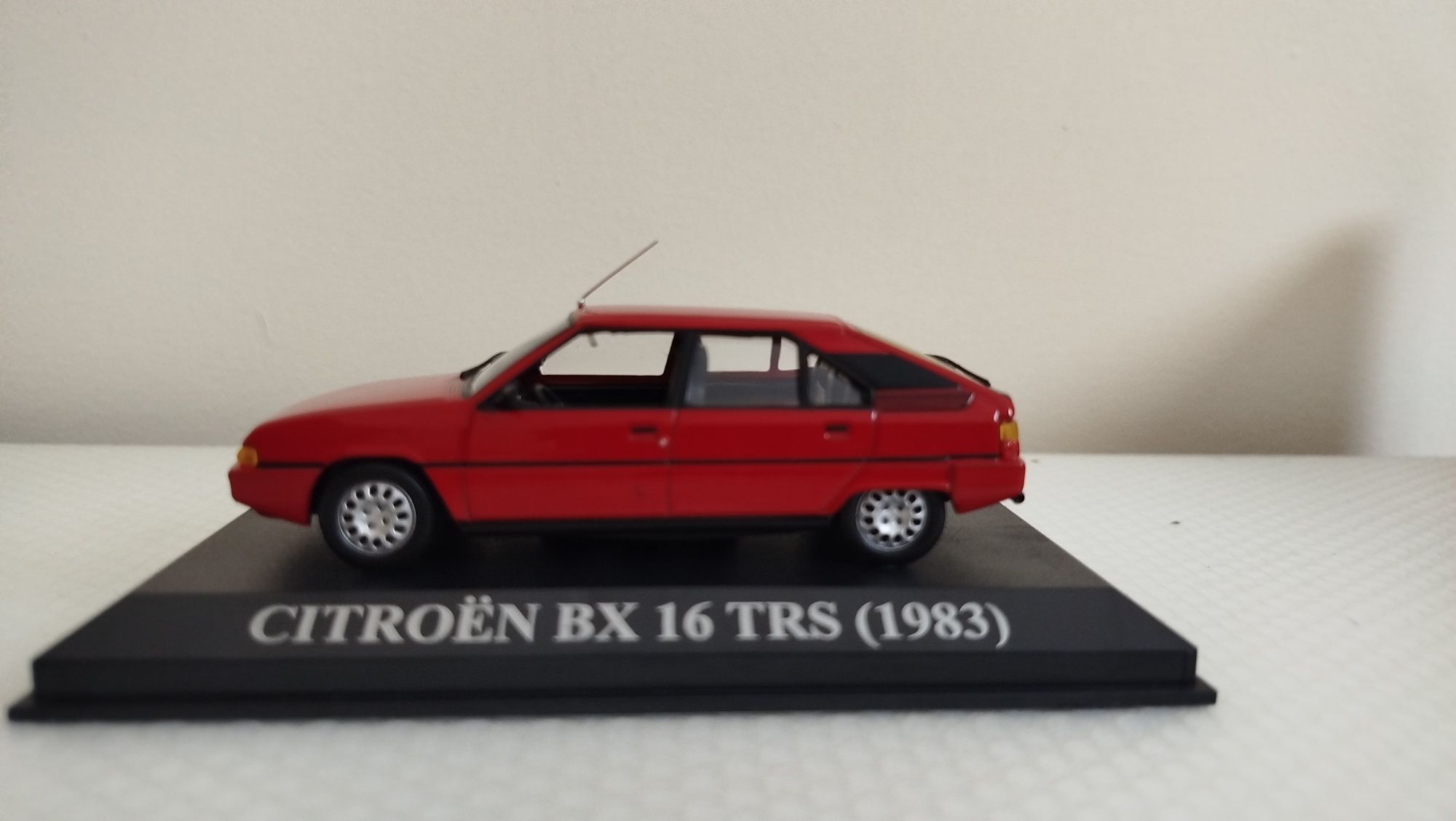 Miniatura Citroen BX TRS 1/43 Nova