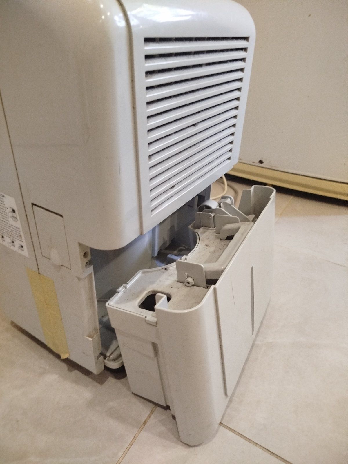 Продам осушувач повітря Dehumidifier D-201G у відмінному стані
