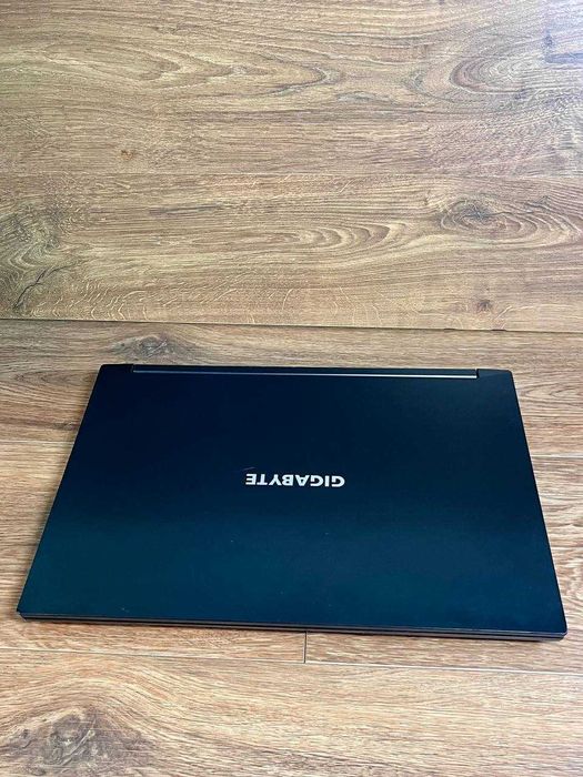 Gigabyte G5 KS\RTX 3060\i5-10500H\DDR4-16Gb\NVMe SSD-512Gb