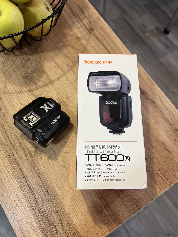 Спалах Godox TT600S для Sony, ідеальний стан