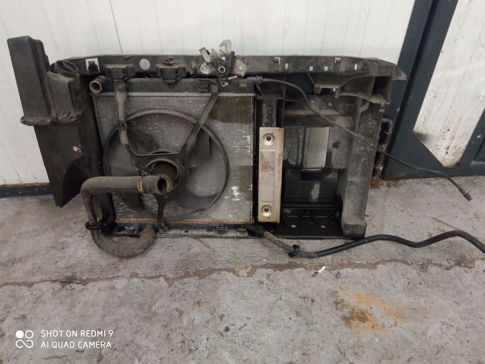 Pas przedni chłodnica wentylator Citroen C3 Pluriel 1.4