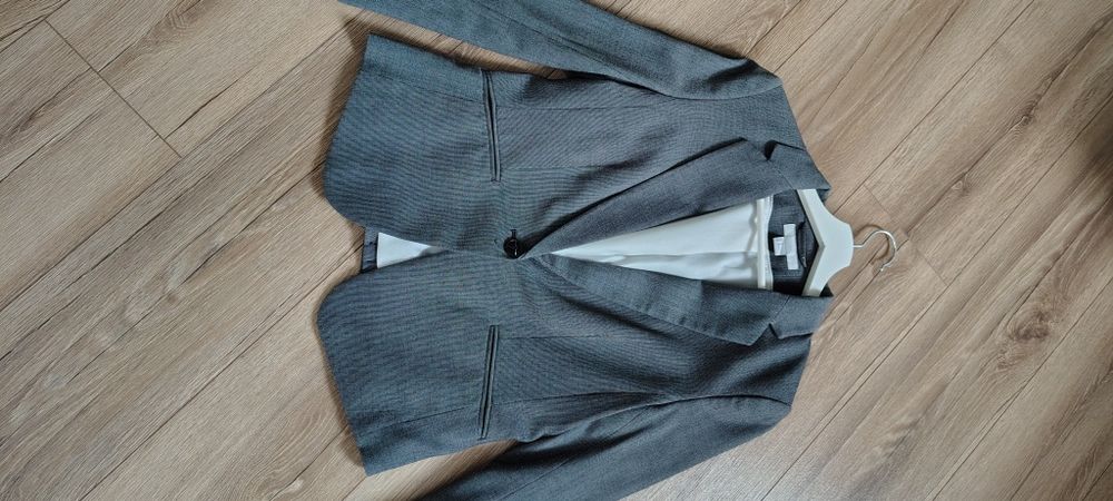 Garnitur damski H & M rozmiar 42