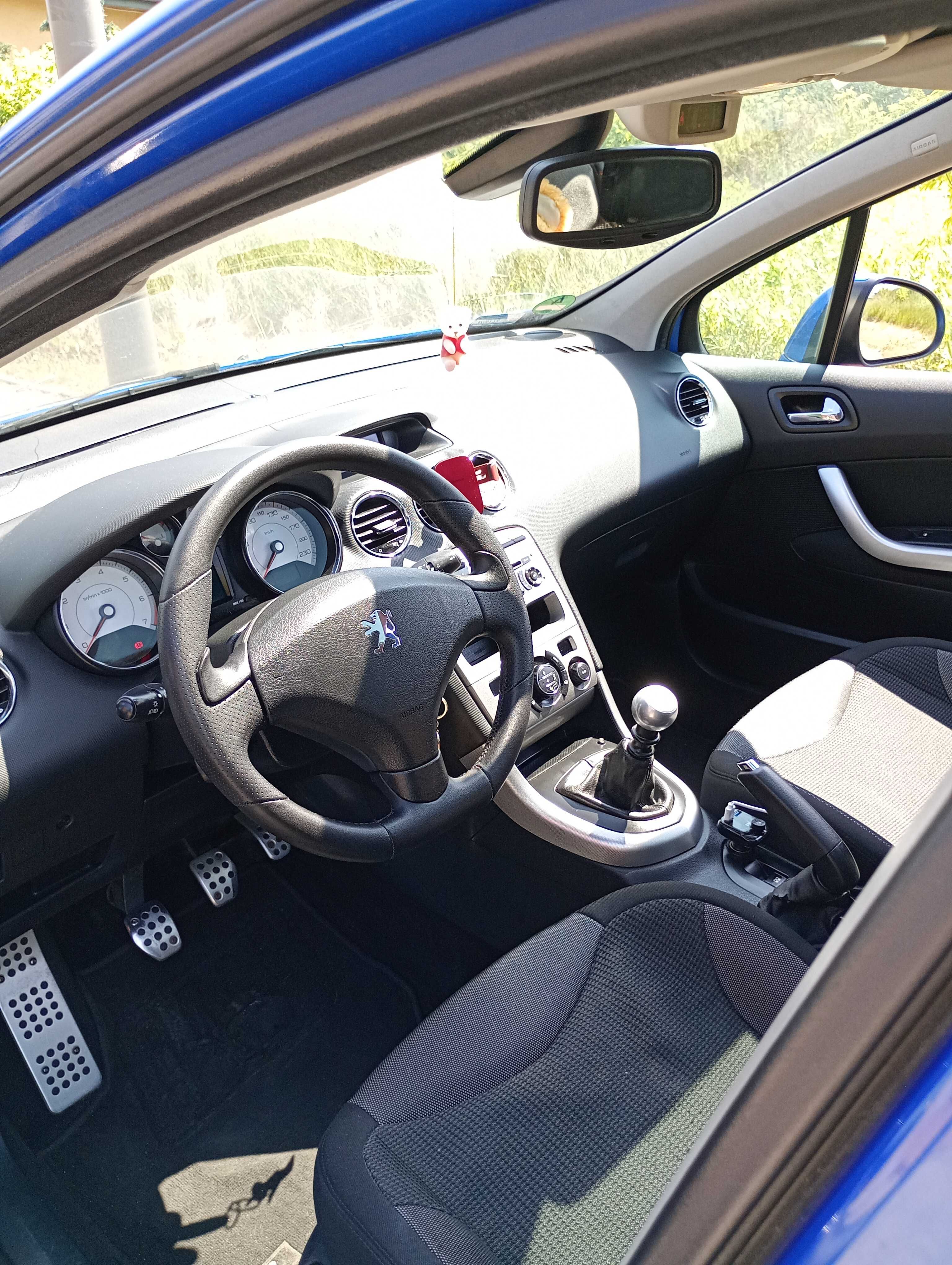 Peugeot 308 1,6 benzyna