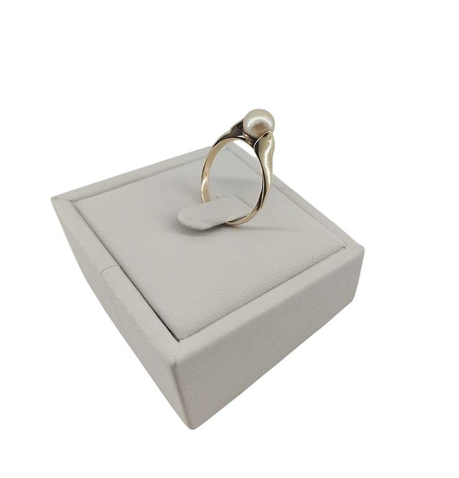 Złoty Pierścionek p. 333 w: 2,14g r: 18