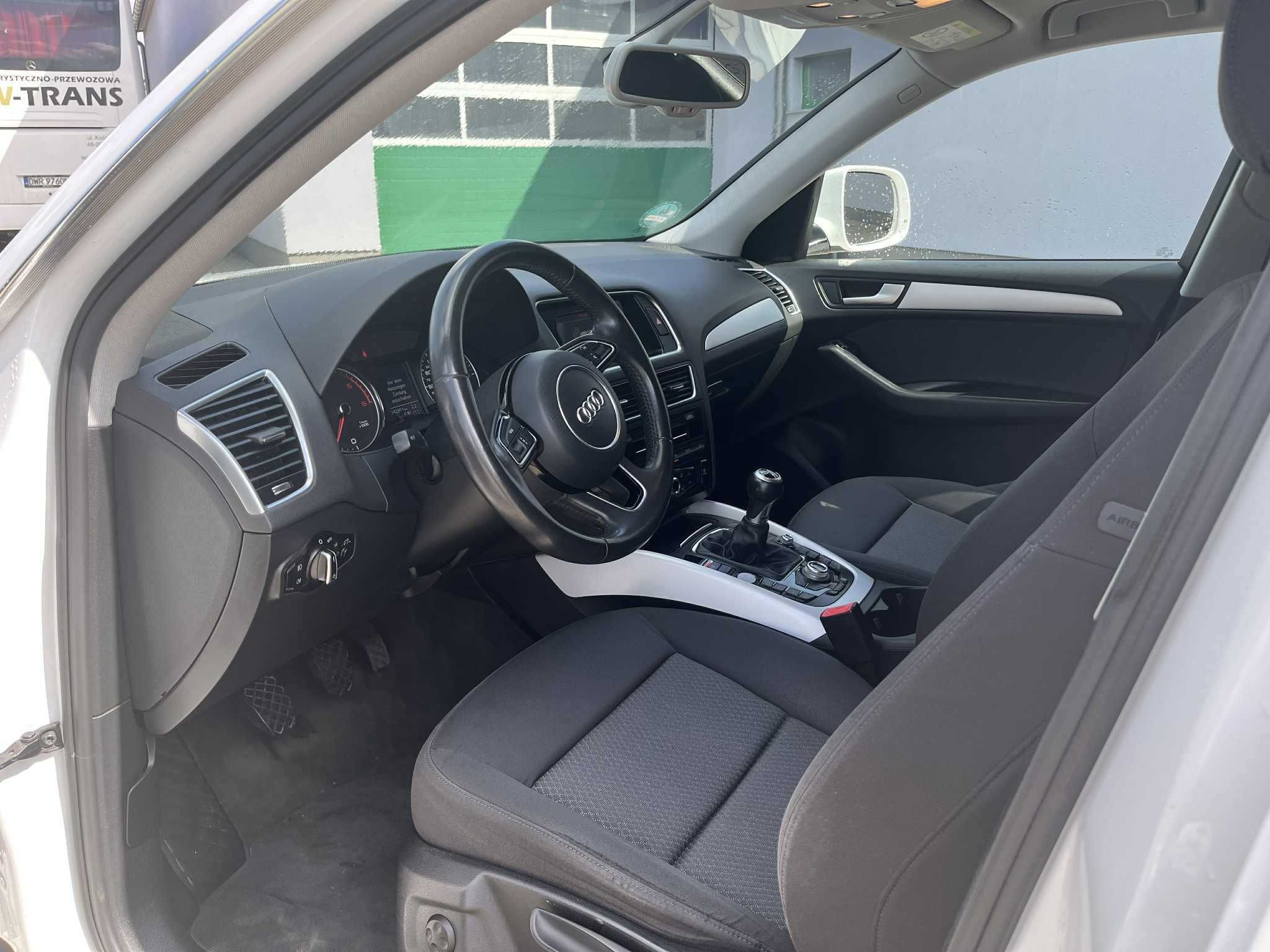 Audi Q5 2.0 TDI, S-Line Chrom skrzynia 6 biegowa