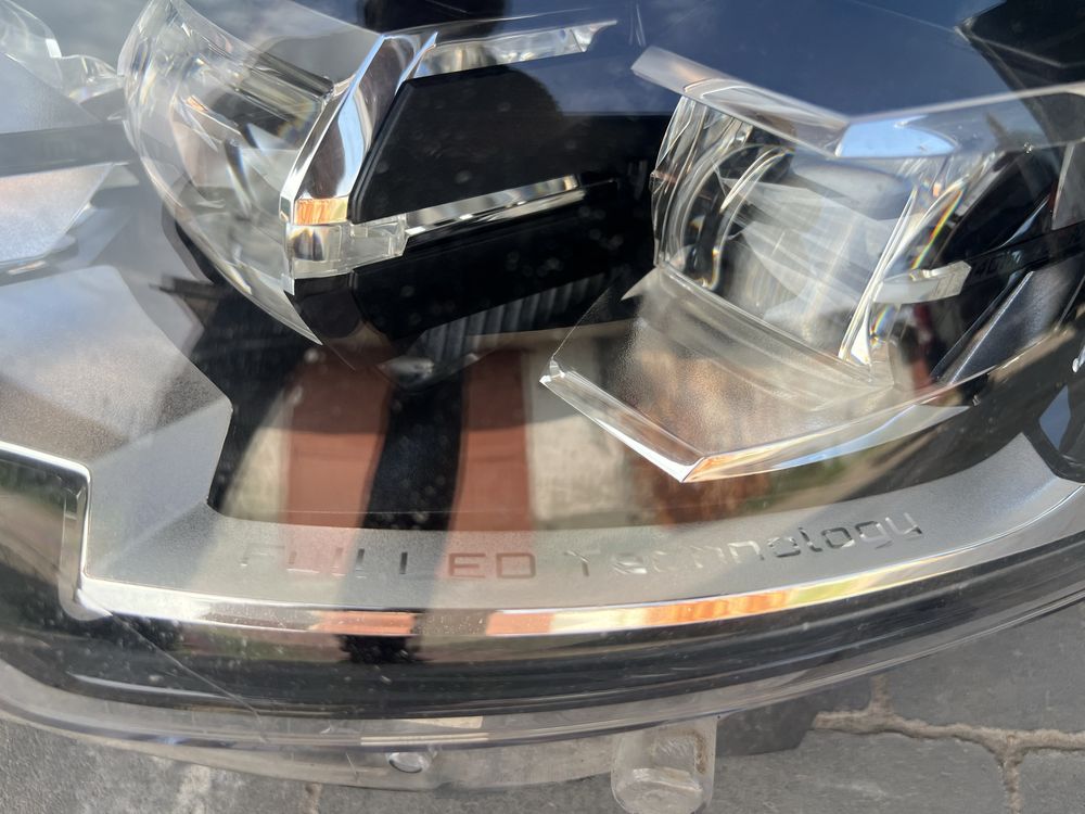 Peugeot 508 2014-2016р фари.