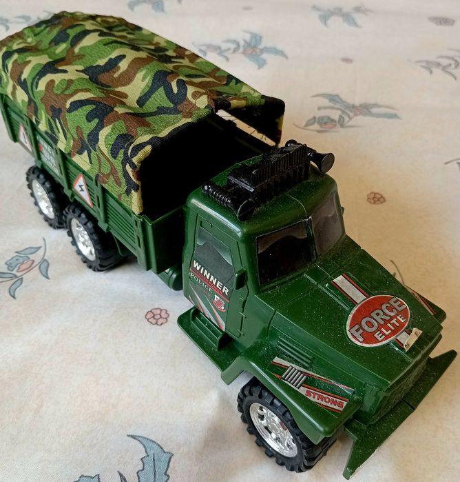 Машина военная,для цветовв