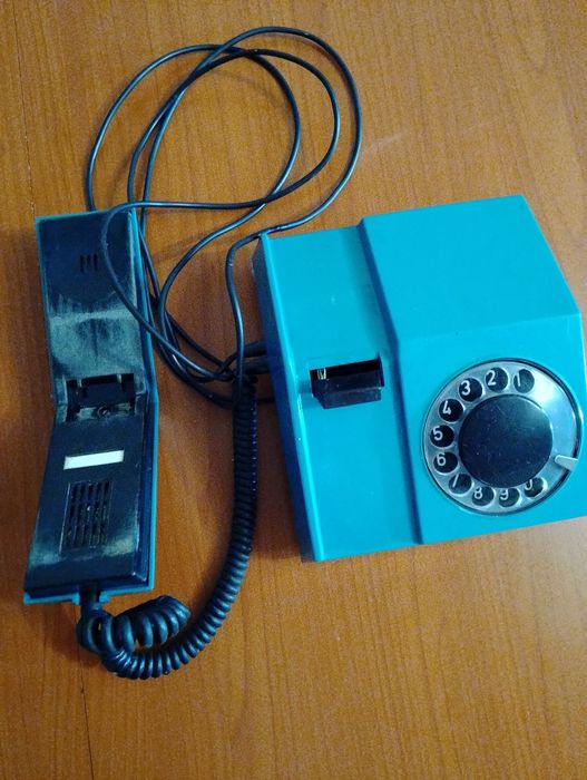 Телефон стаціонарний.