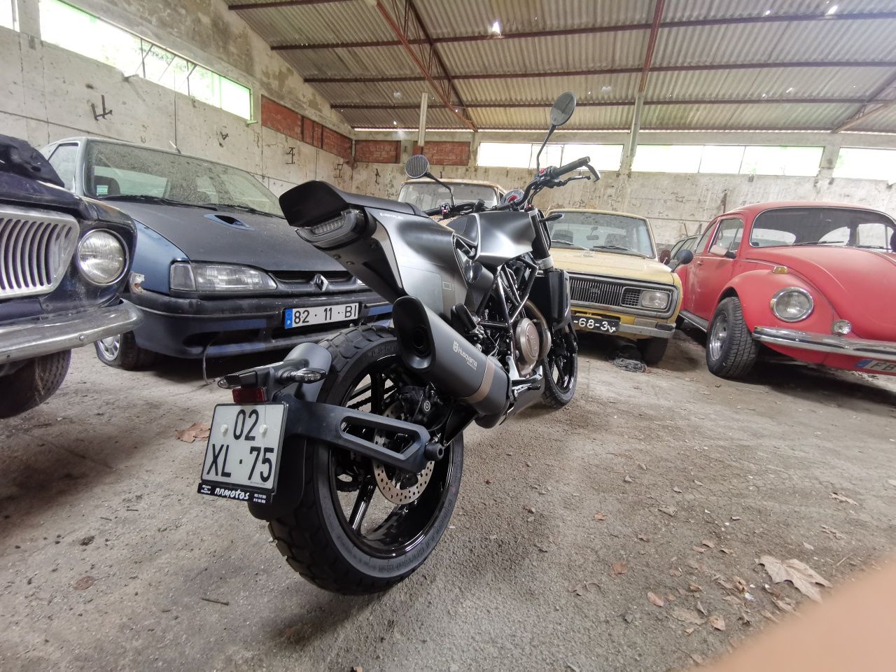 Husqvarna svartpilen 701