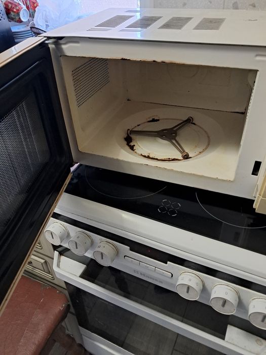 Мікрохвильова піч. Пересилаю!